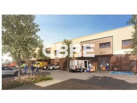 vente local d'activités le cannet des maures 5 553 m²