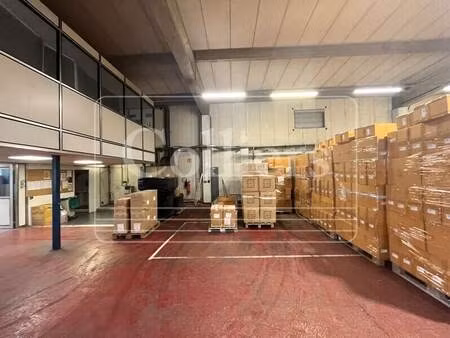 location entrepôt marseille 13015 1800m²