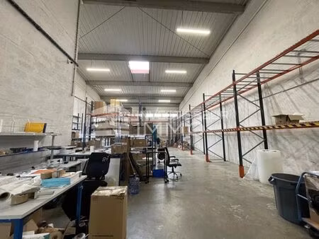 location local d’activités vitry sur seine 94400 385m²