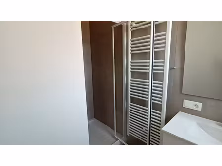 très bel appartement 75m² t3 s/s travaux sur maison de ville