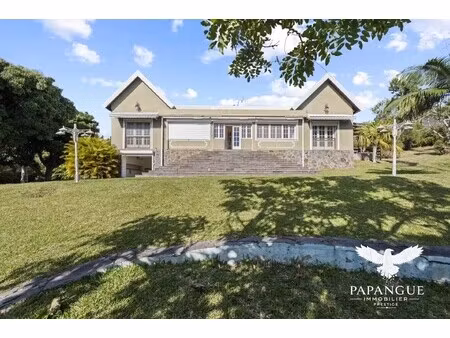 maison saint-denis - 469m²