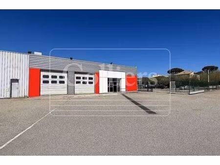 location local d'activités 467 m²