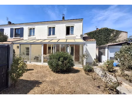 vente maison 6 pièces  94.00m²  la rochelle