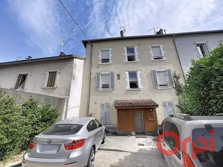 vente immeuble 14 pièces 233.4 m² à saint-clair-de-la-tour (38110)  406 000 €