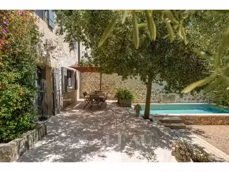 boulbon - maison de village