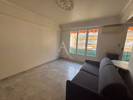 location appartement 1 pièce 27 m² à nice (06100)