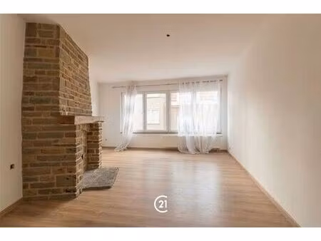 appartement te koop in sint-agatha-berchem met 2 slaapkamers
