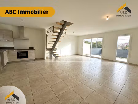maison à louer de 100m2 avec garage et jardin