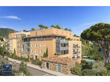 appartement à louer 2 pièces 39.75 m² - cavalaire-sur-mer (83) - 757€