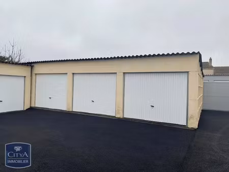 parking à louer - niort (79) - 60€