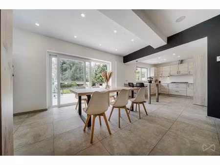 maison à vendre avec garage et terrasse   roux (vbe51291)