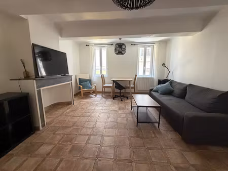 location appartement 2 pièces 49 m² à aix-en-provence (13100)