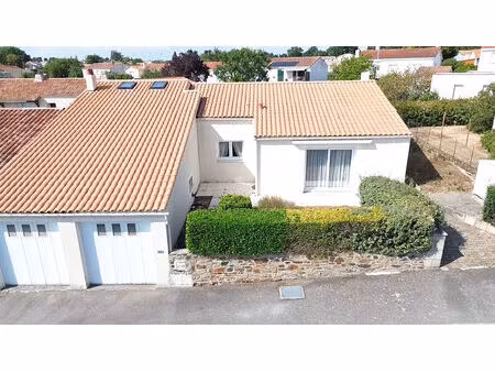 vente maison 5 pièces  137.88m²  le poiré