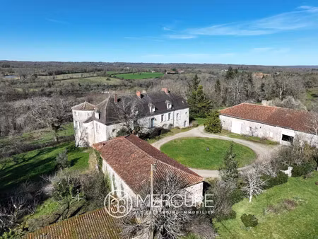 vente maison 15 pièces 535 m² confolens (16500)