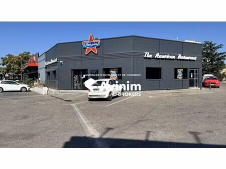 location commerce avignon 84000 430m²