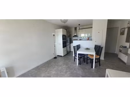 vente appartement 2 pièces 42.49 m² à hourtin (33990)  135 000 €