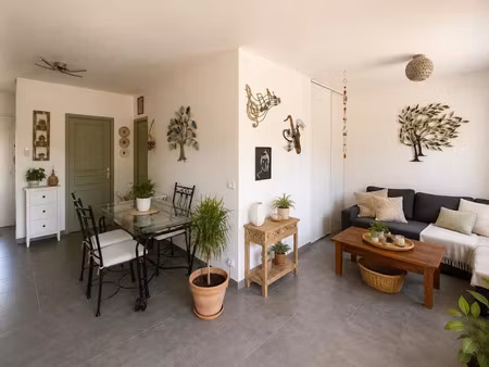 vente appartement 2 pièces 44.4 m² à la roquebrussanne (83136)  137 000 €