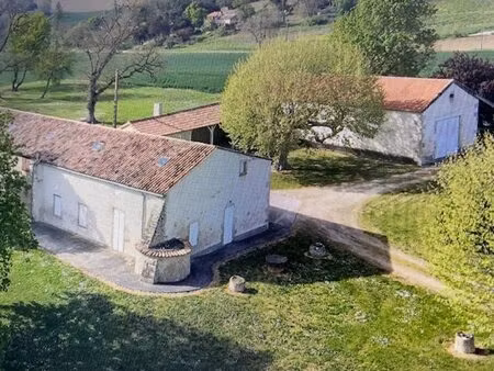 havre de paix : belle propriété avec dépendances