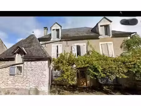 maison en pierre 156m2 9 pièces 46200 le roc