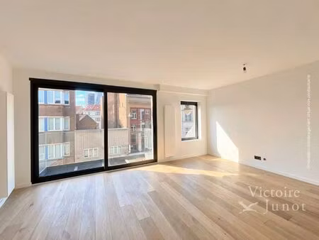 appartement à vendre à chaussée de waterloo 679 uccle (vbe51559)