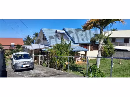 location villa 4 pièces 75 m² à le piton saint leu (97424)  1 500 €