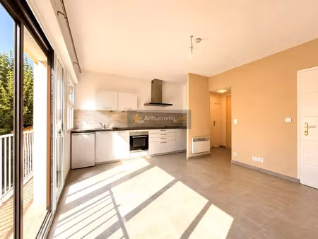 vente appartement 1 pièces 26 m2 à saint-raphaël
