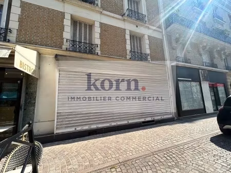 location locaux professionnels 62 m² à courbevoie (92400)  23 760 €