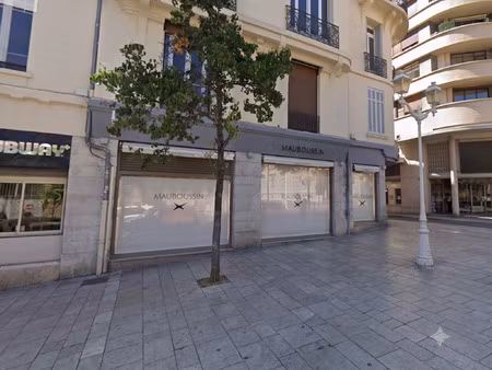 local commercial au coeur de toulon