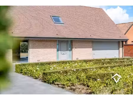 huis te koop in zedelgem met 4 slaapkamers