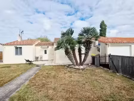 vente maison 4 pièces 109 m² à beaugeay (17620)  242 650 €
