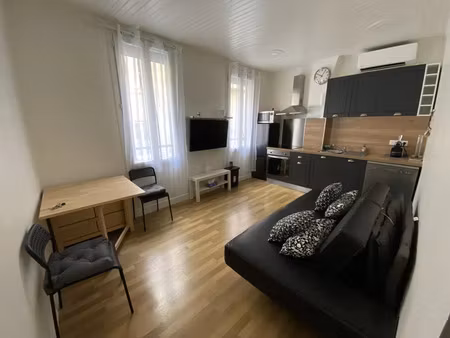 location appartement 1 pièces 18m2 marseille 4eme (13004) - 671 € - surface privée