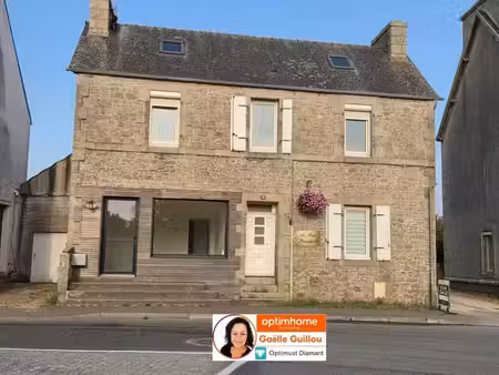 cleder : ensemble immobilier maison + local commercial + hangar