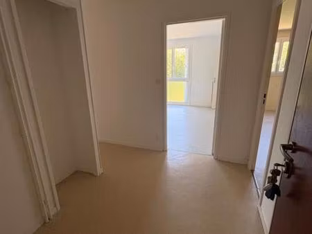 à louer - appartement t4 à fontaine française