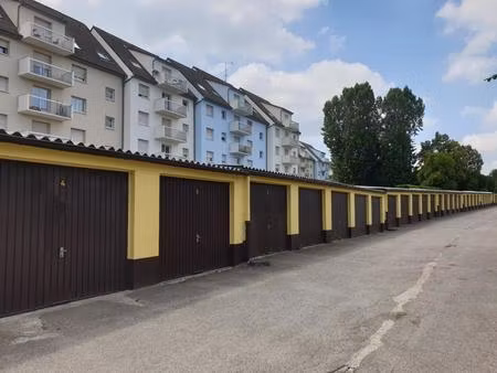 garage à louer