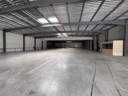 location local d’activités le haillan 33185 2000m²
