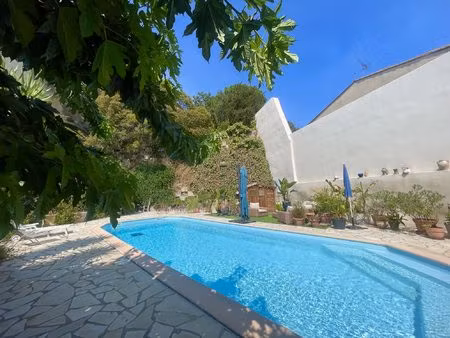maison de caractère d'exception - 179 m² avec garage de 150