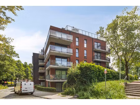 appartement te koop in laken met 1 slaapkamer