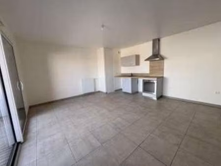 location appartement 3 pièces à challans (85300) : à louer 3 pièces / 59m² challans