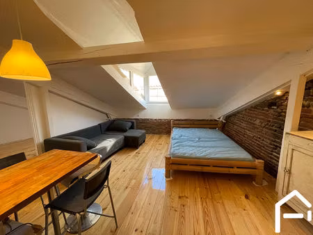 appartement t2 à vendre à toulouse - dernier étage  calme et lumineux
