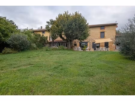 vente propriété 9 pièces 300 m² à limas (69400)  500 000 €