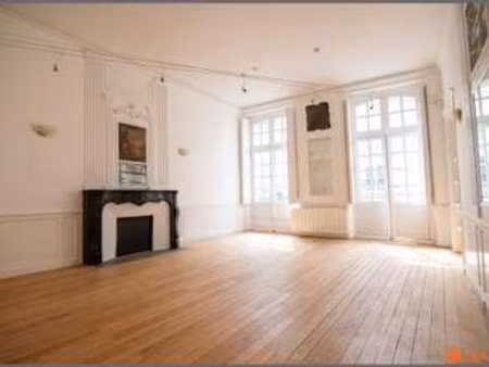 vente bureaux et commerces à nantes quartier chu (44000) : à vendre / 200m² nantes quartie