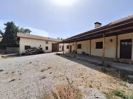 a vendre en exclusivité  hautes-pyrénées (65)  15 kms de lannemezan : deux maisons sur un 