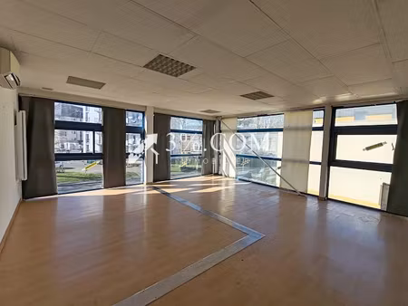 vente locaux professionnels 0 pièces 109 m² à laon (02000)  39 900 €