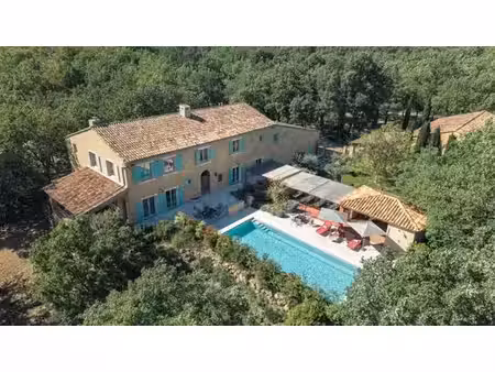 prestigieuse maison de 220 m2 en location saint-maximin-la-sainte-baume  provence-alpes-cô