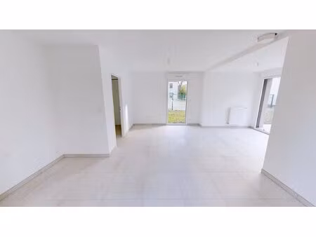 300m plage de la vicomté  maison t5 avec jardin