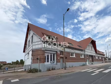 appt t4 en triplex refait a neufbourg achard avec terrasse/balcon/parking