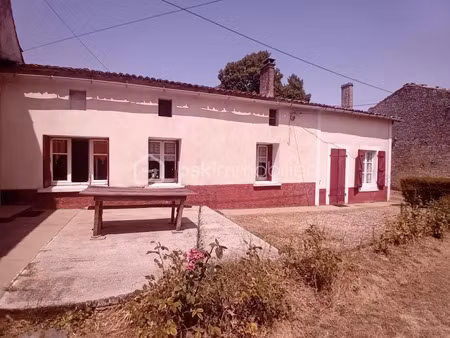 vente ferme 3 pièces 113 m² à sompt (79110)  95 000 €