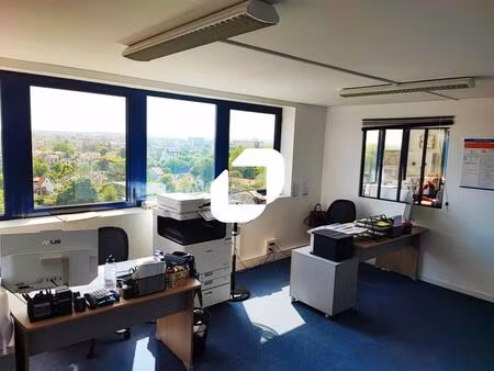 location bureaux 90 m²