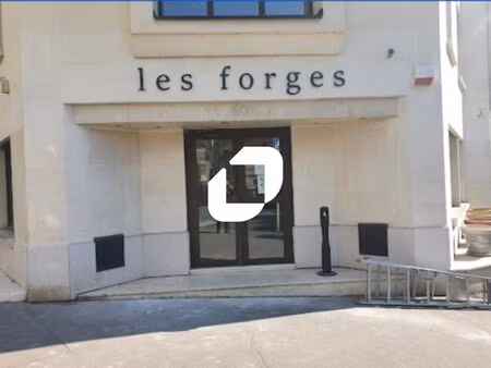 location bureaux 222 m²
