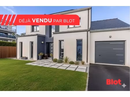 vendu en exclusivite par blot liffre